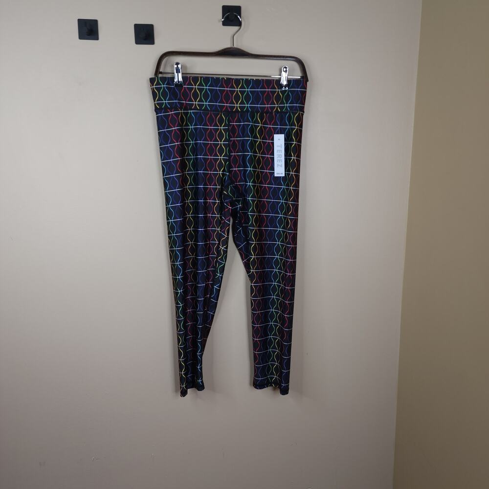 Terez Rainbow Stripe High Waist Leggings in Black Rainbow Size L